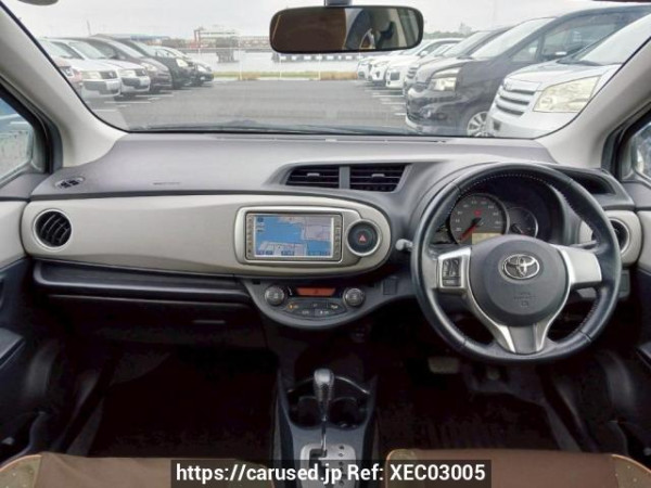 Used 2011 AT toyota vitz NCP131 Image[18]