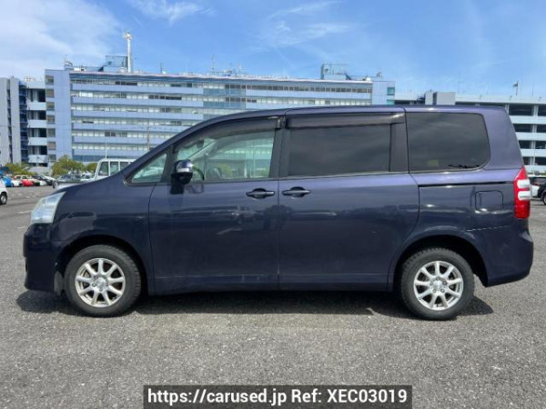 Used 2010 AT toyota noah ZRR75G Image[3]