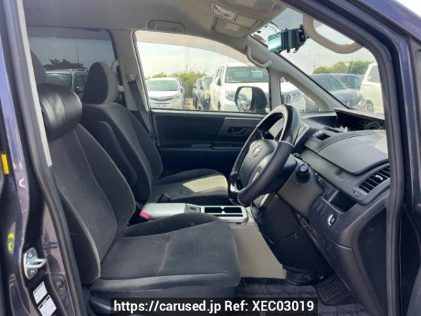 Used 2010 AT toyota noah ZRR75G Image[12]