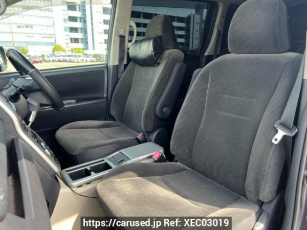 Used 2010 AT toyota noah ZRR75G Image[15]