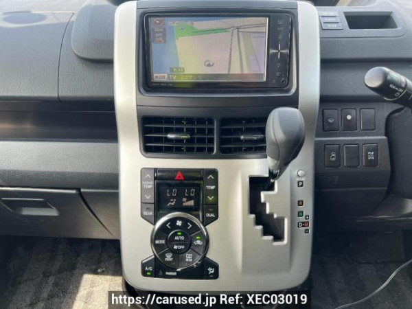 Used 2010 AT toyota noah ZRR75G Image[23]