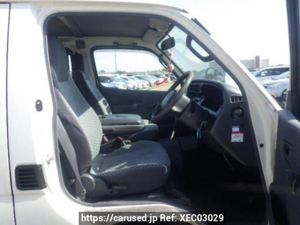 Used 2003 AT toyota hiace-van RZH112V Image[11]
