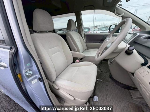 Used 2010 AT toyota noah ZRR70G Image[12]