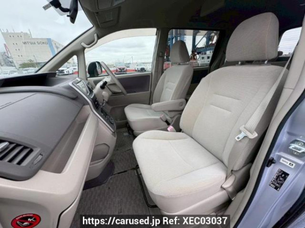 Used 2010 AT toyota noah ZRR70G Image[13]