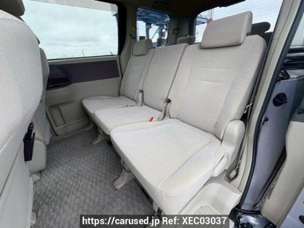 Used 2010 AT toyota noah ZRR70G Image[15]