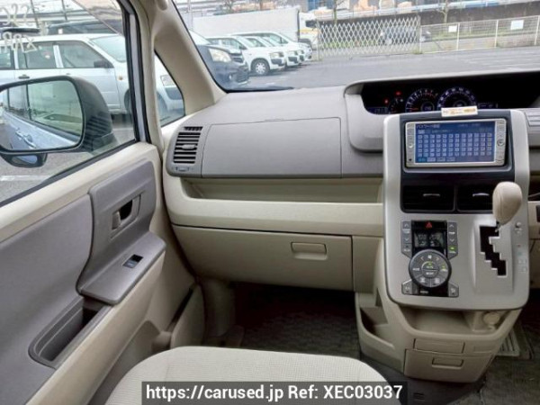 Used 2010 AT toyota noah ZRR70G Image[20]