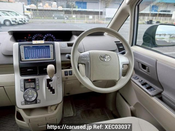 Used 2010 AT toyota noah ZRR70G Image[21]