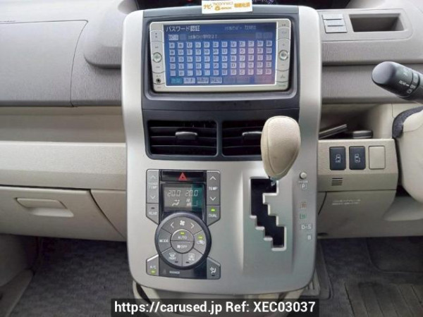 Used 2010 AT toyota noah ZRR70G Image[24]