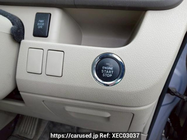 Used 2010 AT toyota noah ZRR70G Image[29]