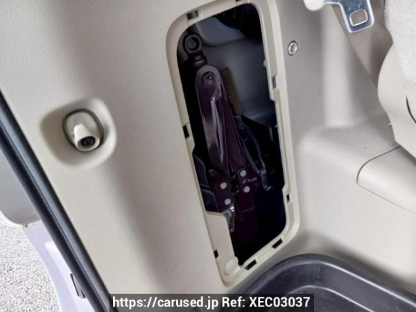 Used 2010 AT toyota noah ZRR70G Image[44]