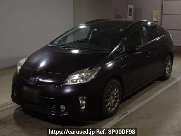Used 2014 AT toyota prius ZVW30 Image[0]