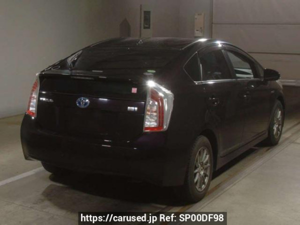 Used 2014 AT toyota prius ZVW30 Image[1]