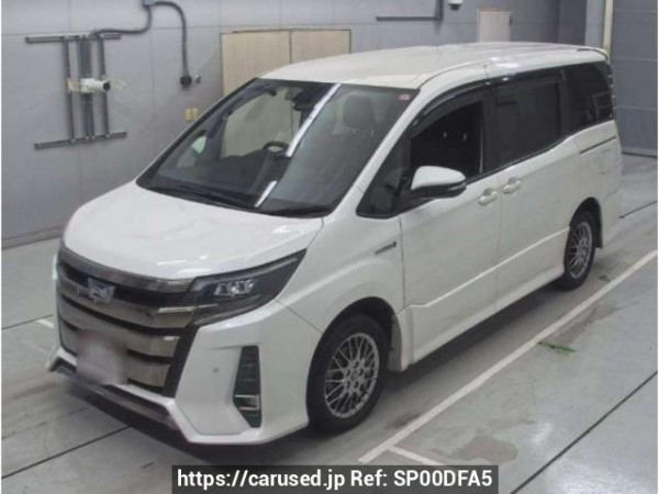 Used2018 AT Toyota Noah ZWR80WImage[0]