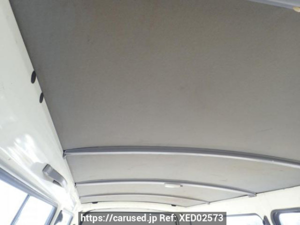 Used 2004 AT toyota hiace-van TRH112V Image[10]
