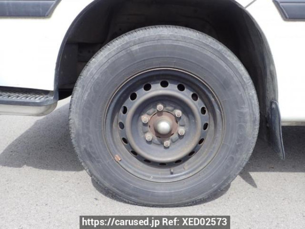 Used 2004 AT toyota hiace-van TRH112V Image[25]
