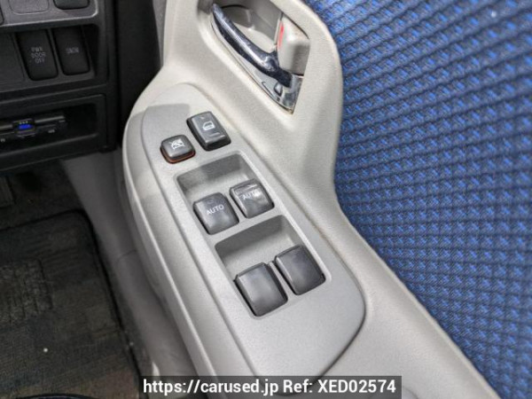 Used 2004 AT toyota sienta NCP81G Image[25]