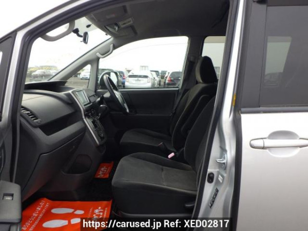 Used 2008 AT toyota noah ZRR70G Image[21]