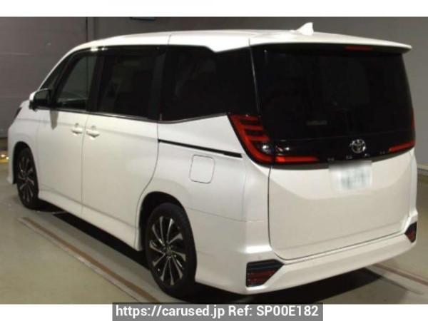 Used 2022 AT toyota noah MZRA90W Image[1]