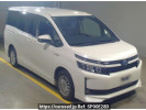 Toyota Voxy ZWR80G