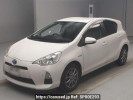 Toyota Aqua NHP10