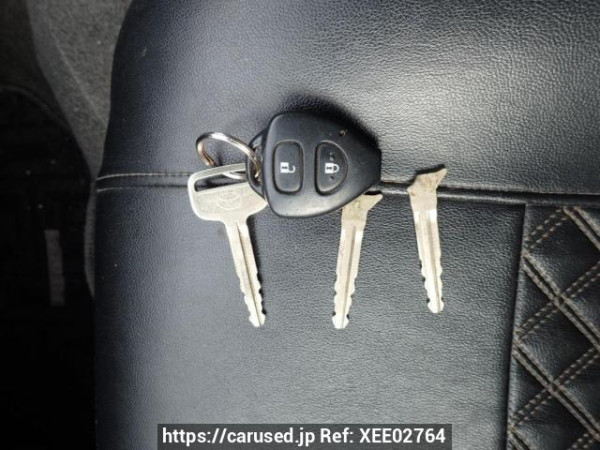 Used 2005 AT toyota hiace-van KDH200V Image[34]