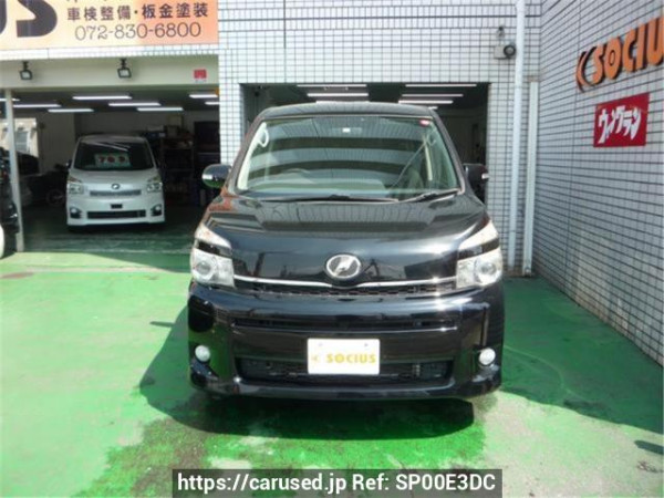 Used2012 AT Toyota Voxy ZRR70GImage[1]