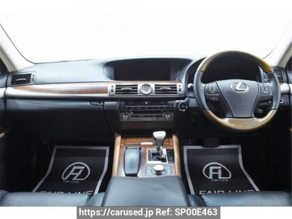 Used2015 AT Lexus LS UVF45Image[2]
