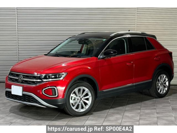 Used 2024 AT volkswagen t-roc A1DPC Image[0]