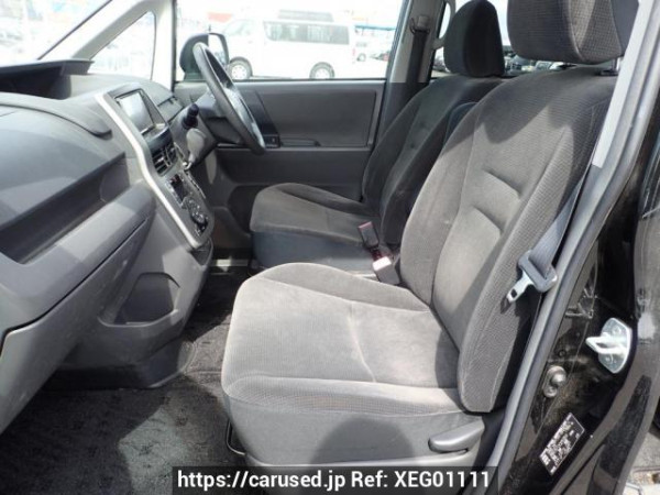 Used 2008 AT toyota voxy ZRR75G Image[12]
