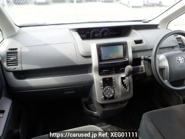 Used 2008 AT toyota voxy ZRR75G Image[16]