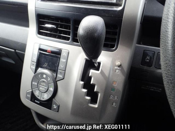 Used 2008 AT toyota voxy ZRR75G Image[23]