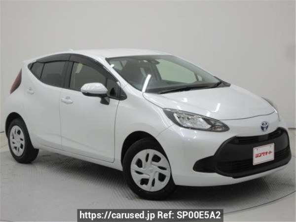 Used 2022 AT toyota aqua MXPK16 Image[0]