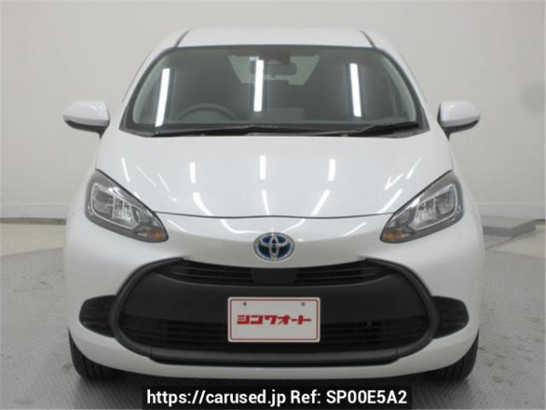 Used 2022 AT toyota aqua MXPK16 Image[1]