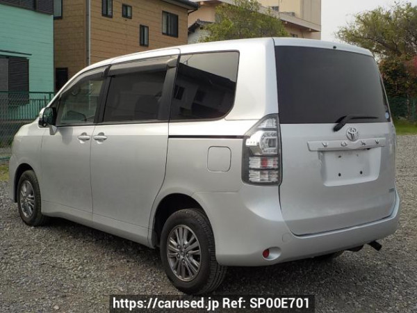 Used 2011 AT toyota voxy ZRR75G Image[1]