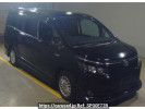 Toyota Voxy ZWR80G