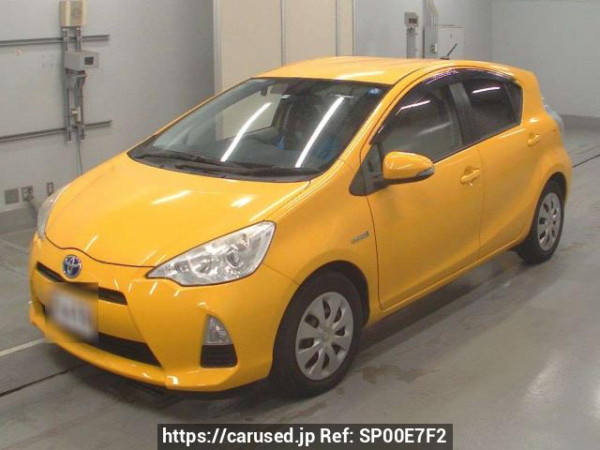 Used2011 AT Toyota Aqua NHP10Image[0]