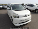 Toyota Voxy ZRR70W