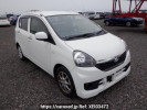 Daihatsu Mira es LA300S