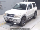 Mitsubishi Pajero V65W