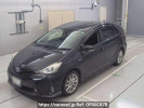 Toyota Prius alpha ZVW41W