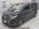 Toyota Esquire ZRR80G