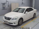 Toyota Crown GRS200