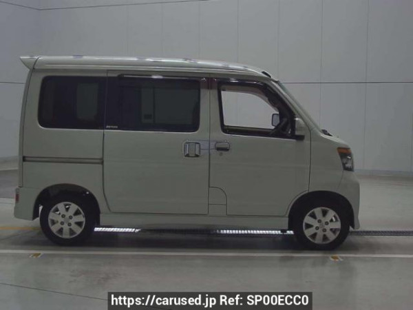 Used 2012 AT daihatsu atrai-wagon S321G Image[2]