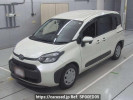 Toyota Sienta MXPC10G