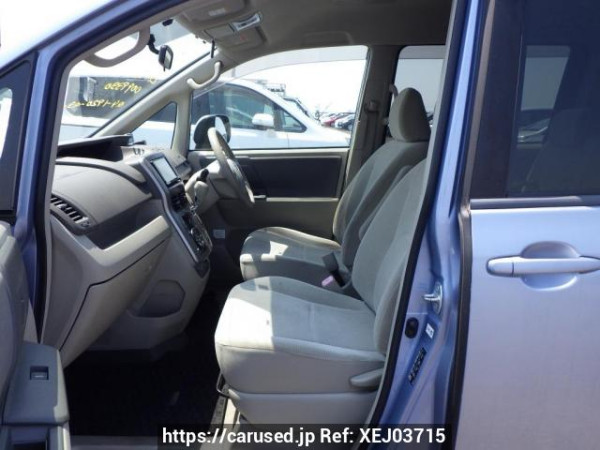 Used 2008 AT toyota noah ZRR70G Image[21]