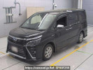 Toyota Voxy ZWR80W