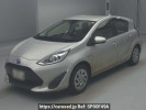 Toyota Aqua NHP10