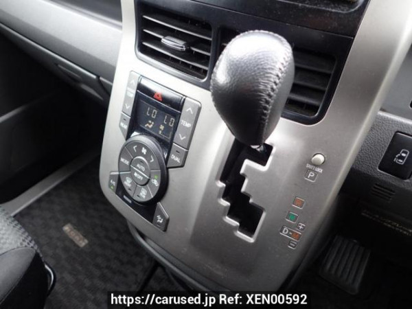 Used 2008 AT toyota noah ZRR75W Image[23]
