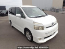 Toyota Voxy ZRR70W