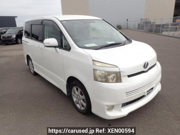 Used 2009 AT toyota voxy ZRR70W Image[0]